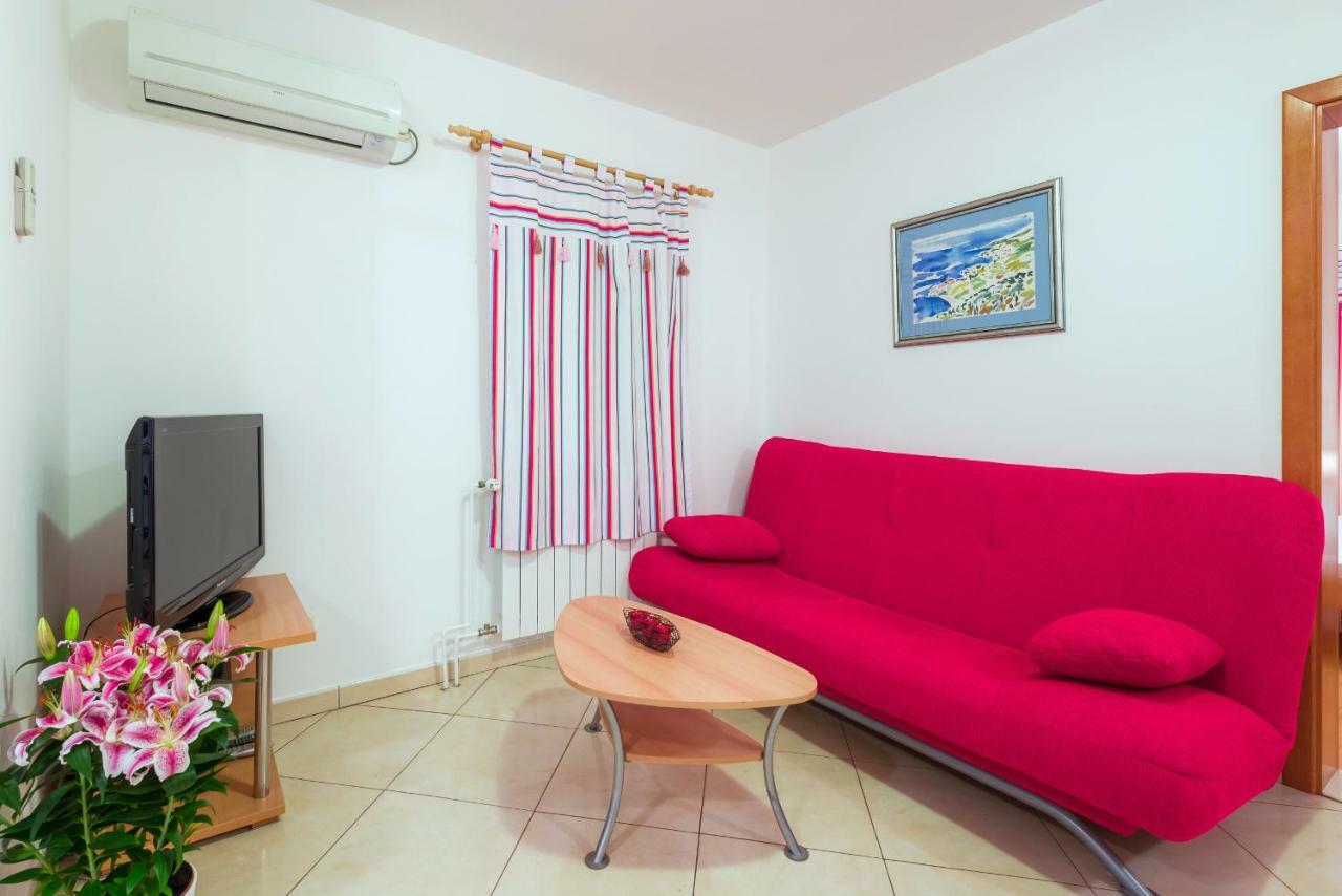 Apartments Villa Vallum Bol Dış mekan fotoğraf
