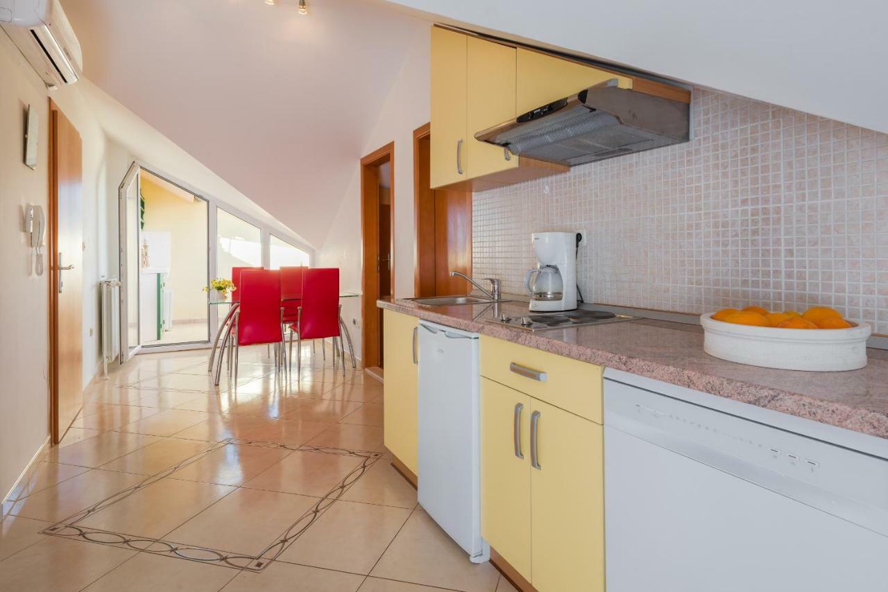 Apartments Villa Vallum Bol Dış mekan fotoğraf