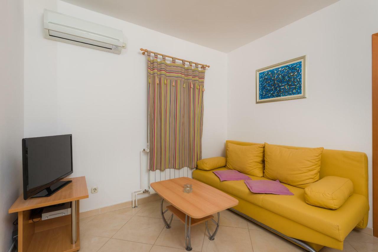 Apartments Villa Vallum Bol Dış mekan fotoğraf