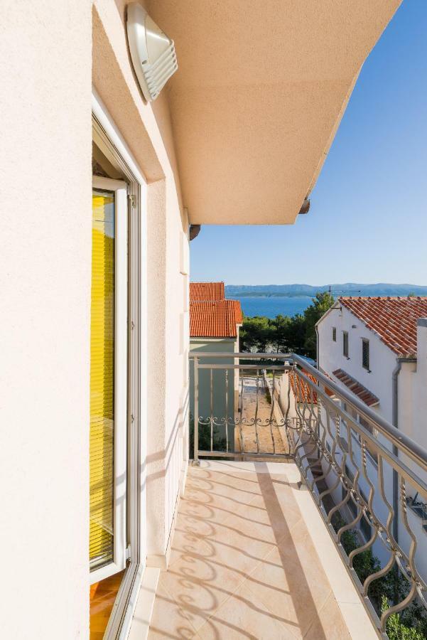 Apartments Villa Vallum Bol Dış mekan fotoğraf