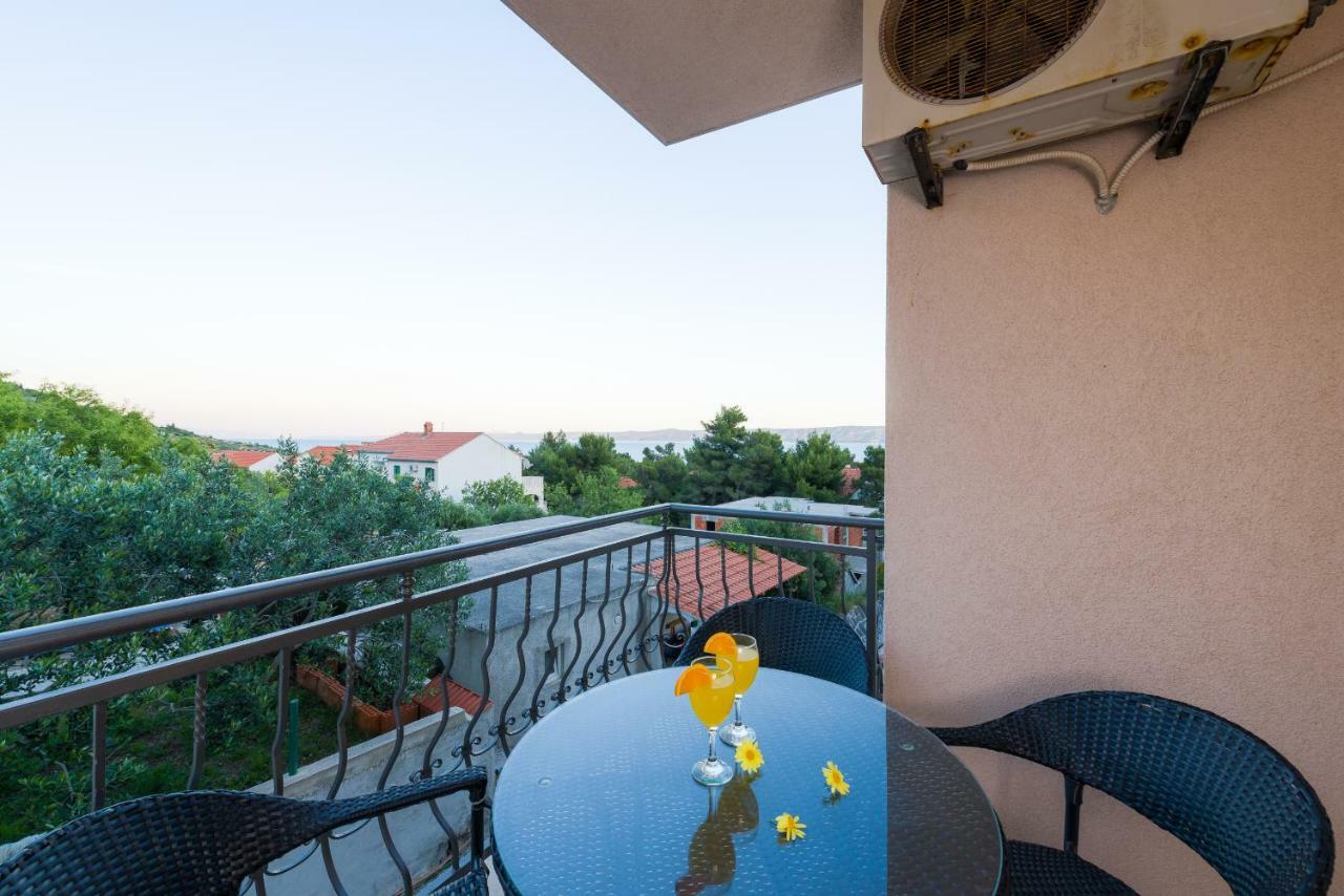 Apartments Villa Vallum Bol Dış mekan fotoğraf