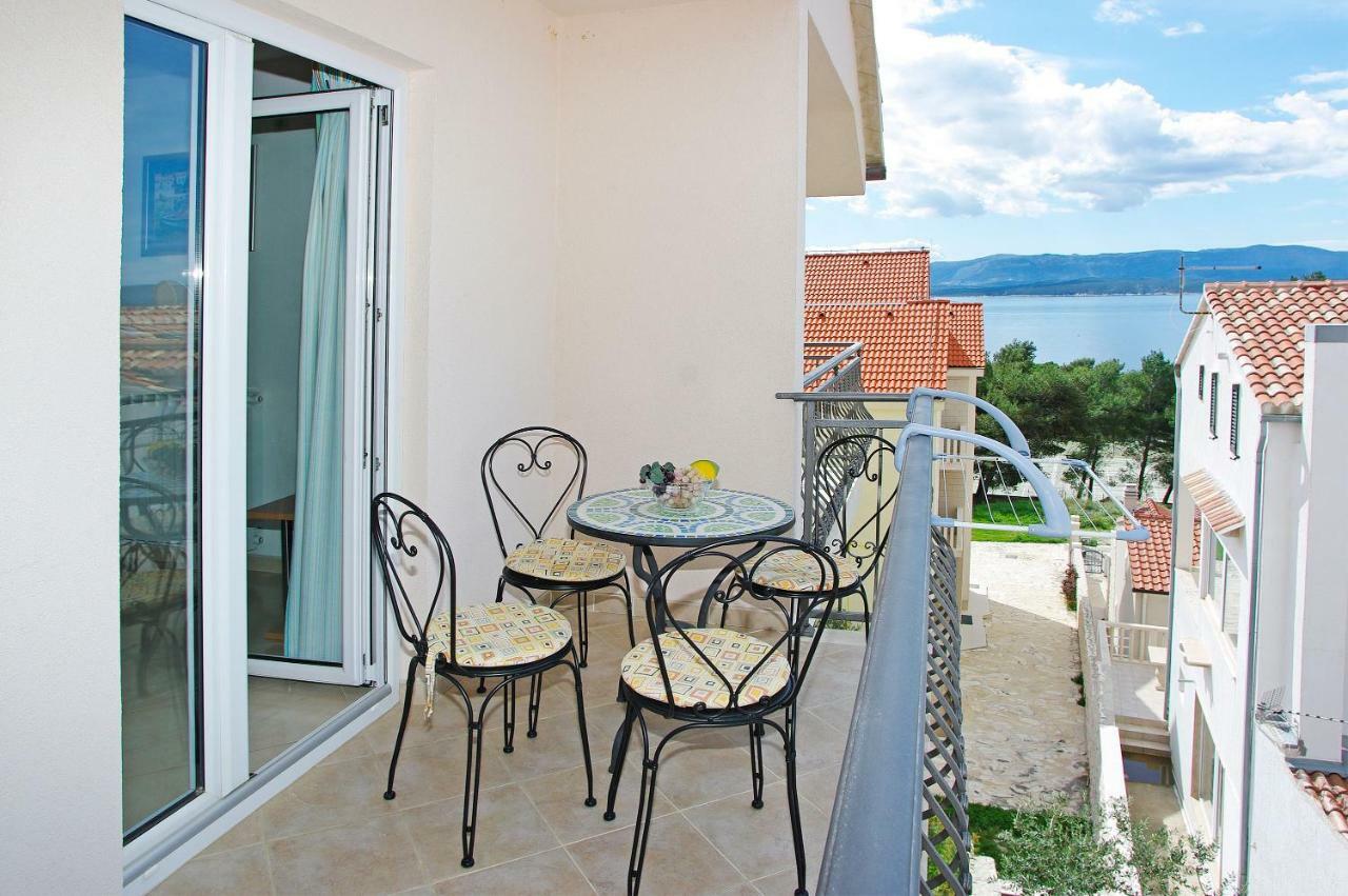 Apartments Villa Vallum Bol Dış mekan fotoğraf
