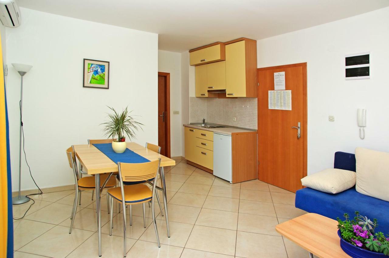 Apartments Villa Vallum Bol Dış mekan fotoğraf