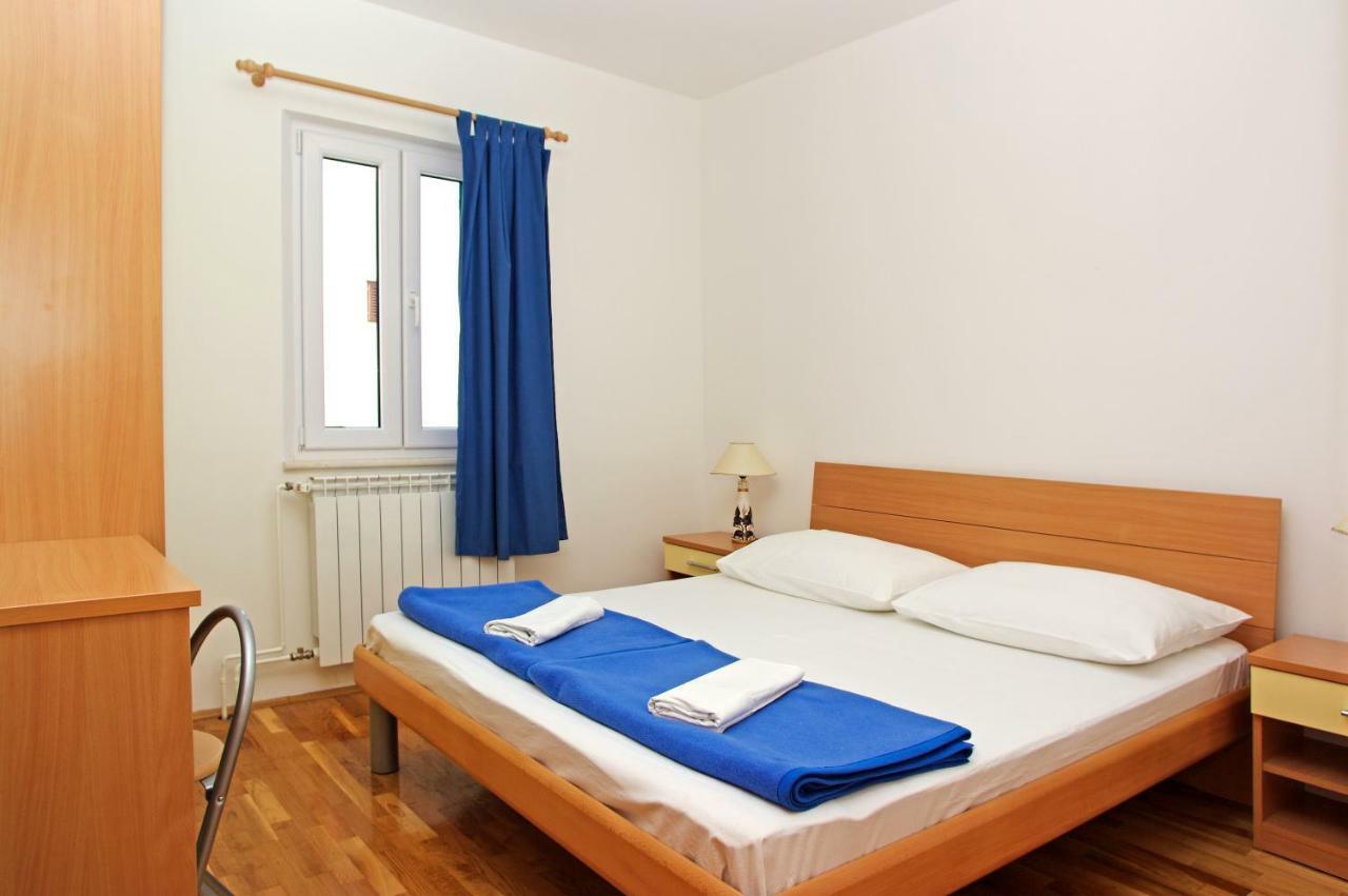 Apartments Villa Vallum Bol Dış mekan fotoğraf