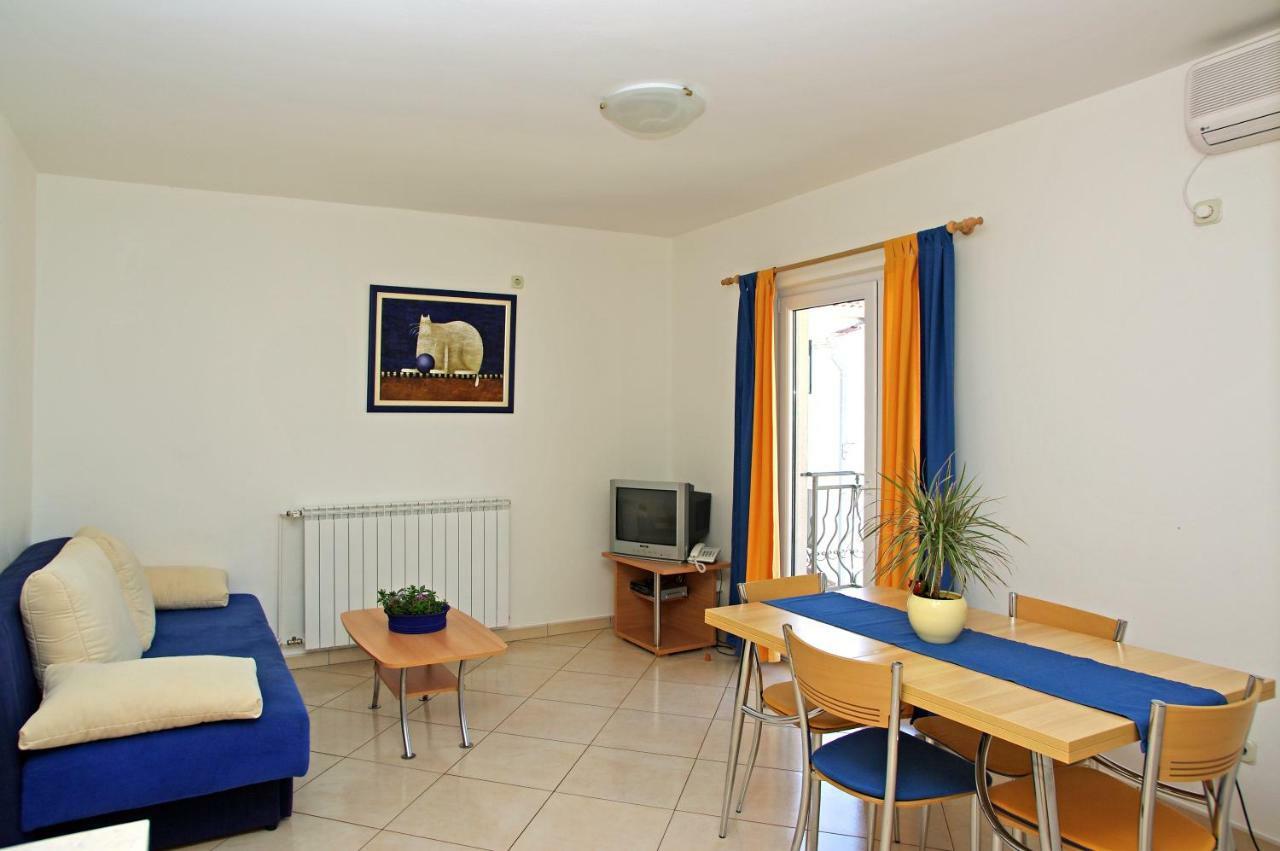 Apartments Villa Vallum Bol Dış mekan fotoğraf