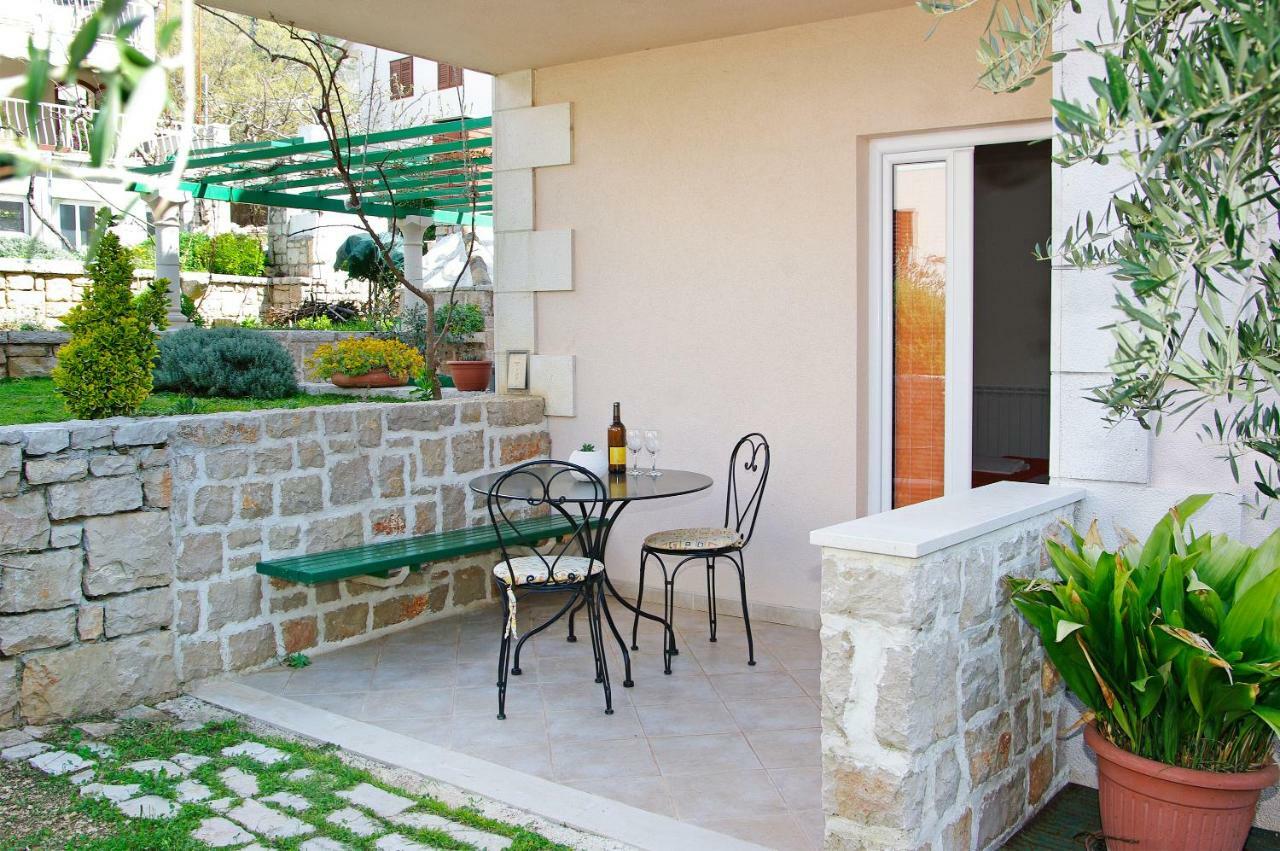 Apartments Villa Vallum Bol Dış mekan fotoğraf