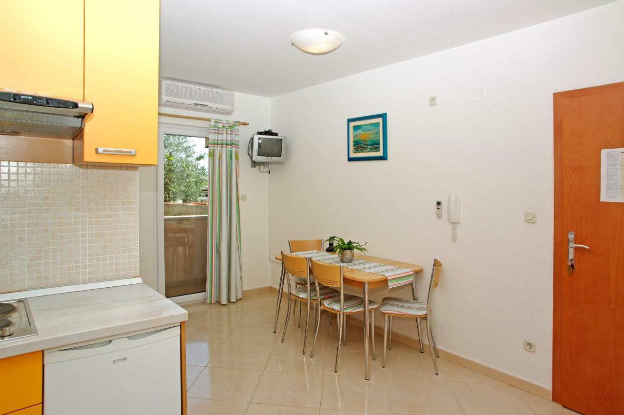 Apartments Villa Vallum Bol Dış mekan fotoğraf