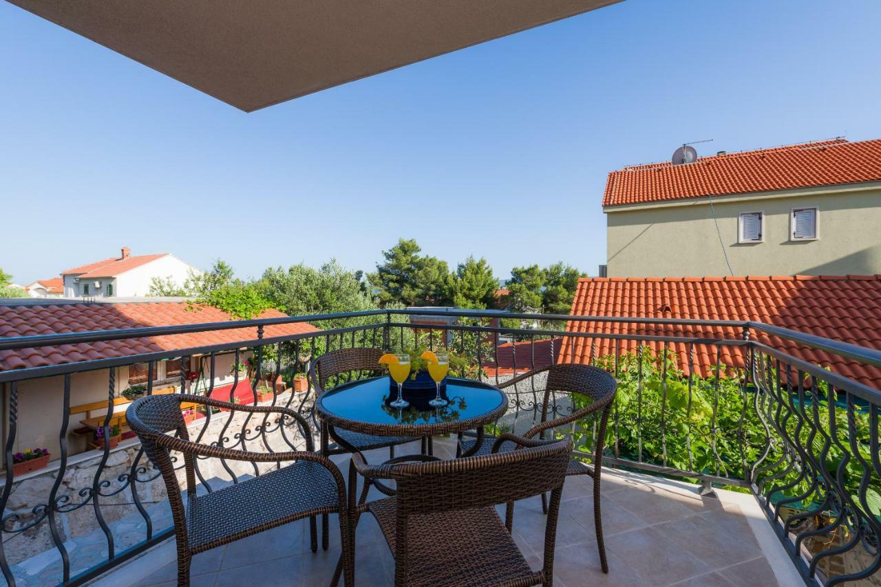 Apartments Villa Vallum Bol Dış mekan fotoğraf
